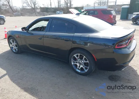2016 Dodge Charger Sxt z USA, uszkodzony, nr VIN 2C3CDXJG5GH252181